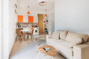 Colourful cosy apartment at Panormou metro station